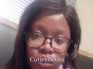 Cutieyboobz