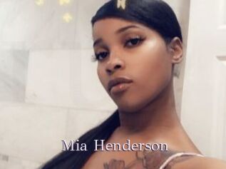 Mia_Henderson